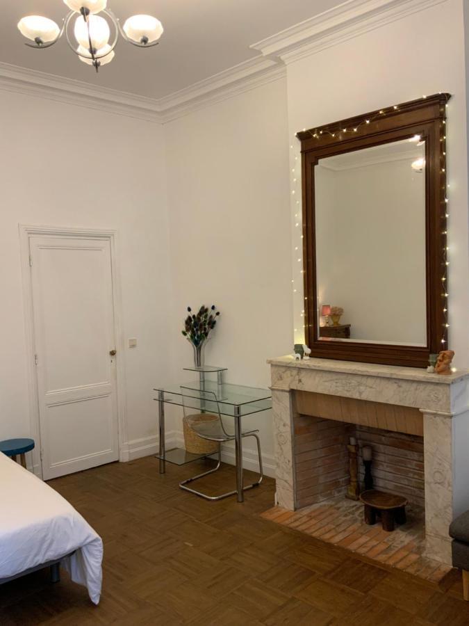 Grand Studio Style Bordelais Dans Le Triangle D'Or Burdeos Exterior foto