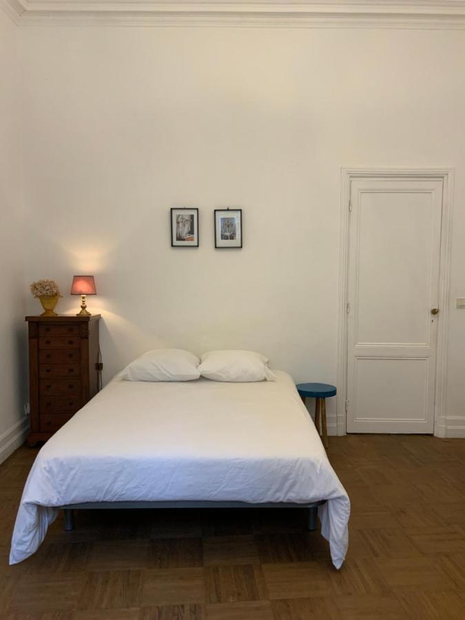 Grand Studio Style Bordelais Dans Le Triangle D'Or Burdeos Exterior foto